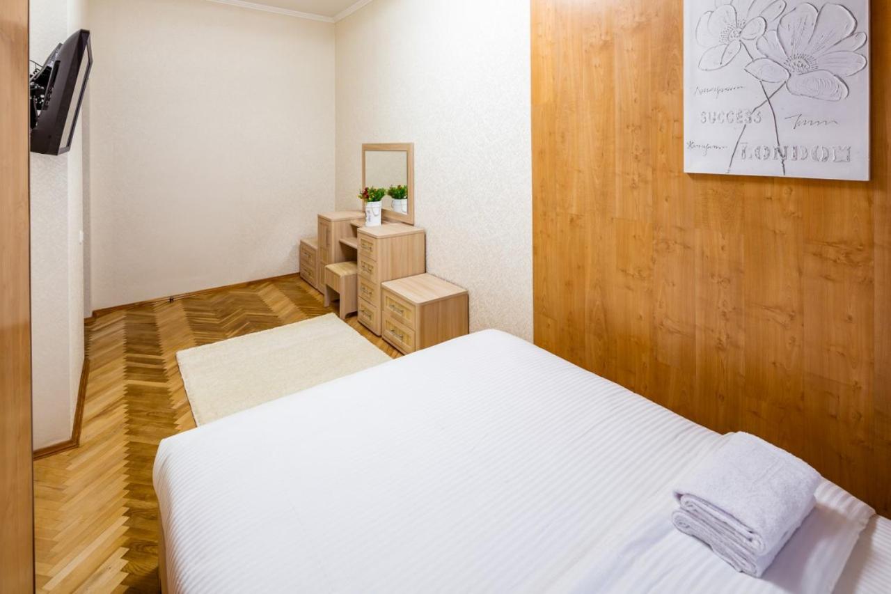 Alfa Apartments Svobody 31 Lviv Extérieur photo