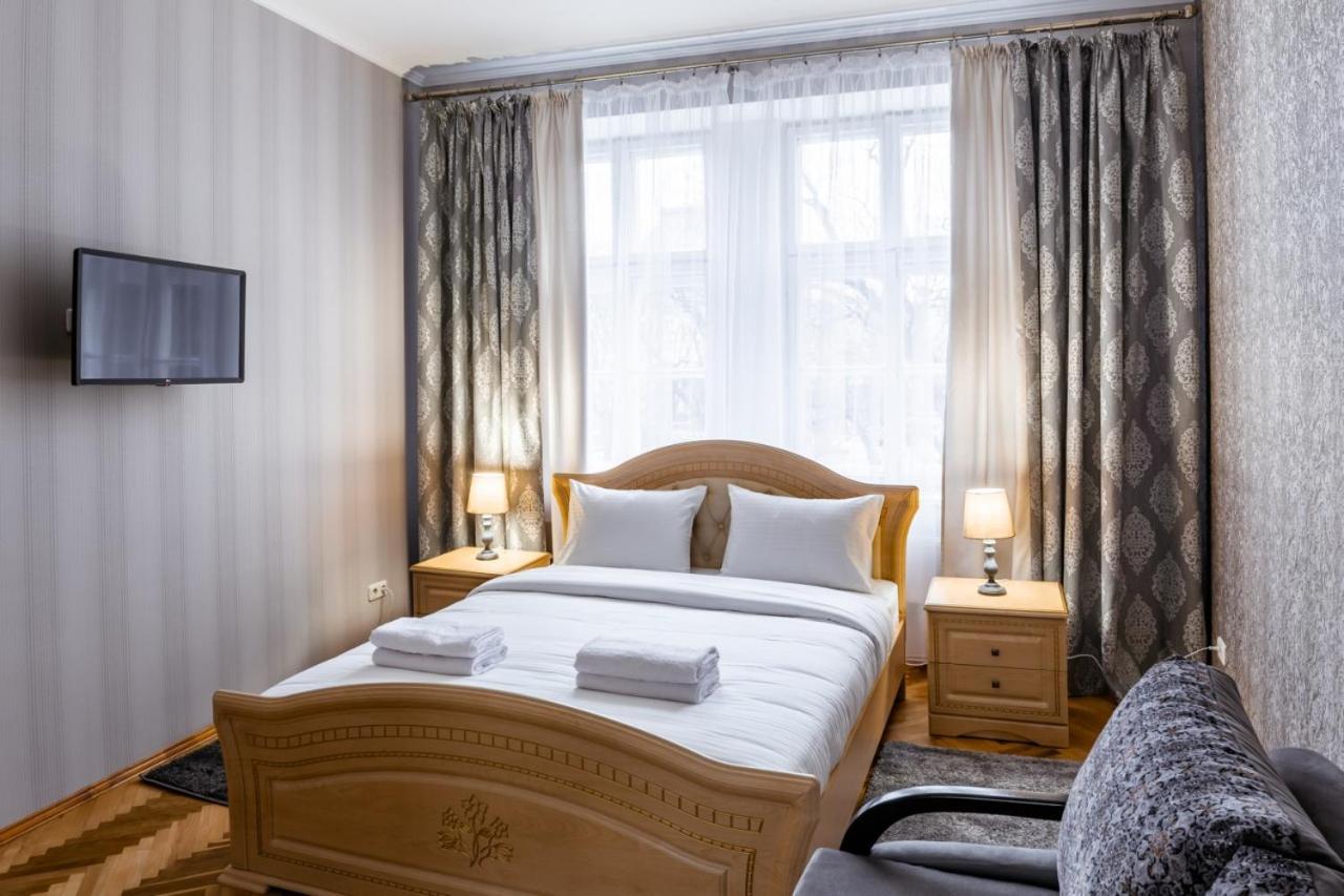 Alfa Apartments Svobody 31 Lviv Extérieur photo